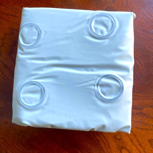 PoolCandy, Inflatable Pet Float - Picture 3 of 3